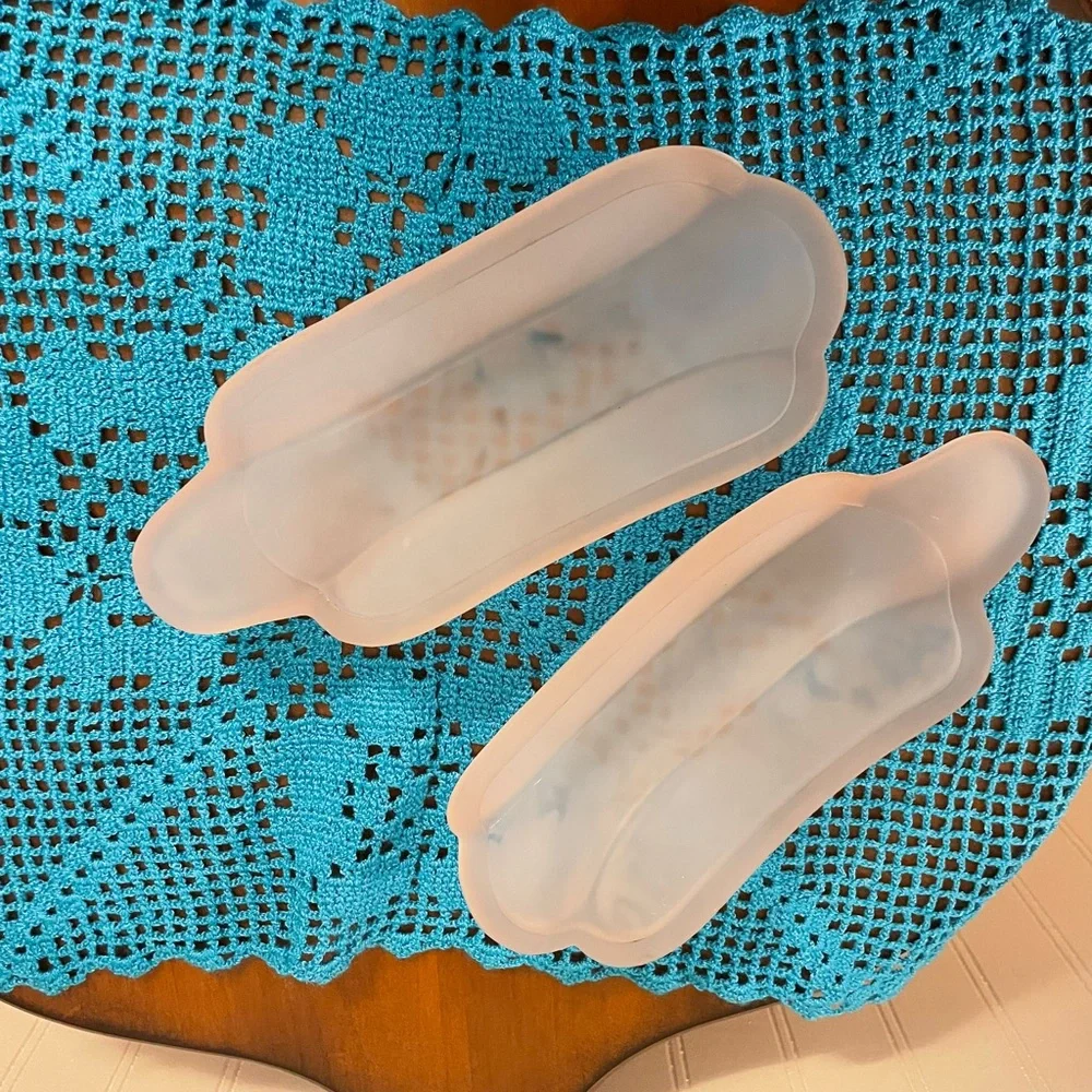 Vintage‎ pink frosted glass banana boats
